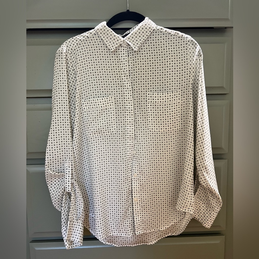 Ann Taylor button down dress shirt. Black and white flowers.